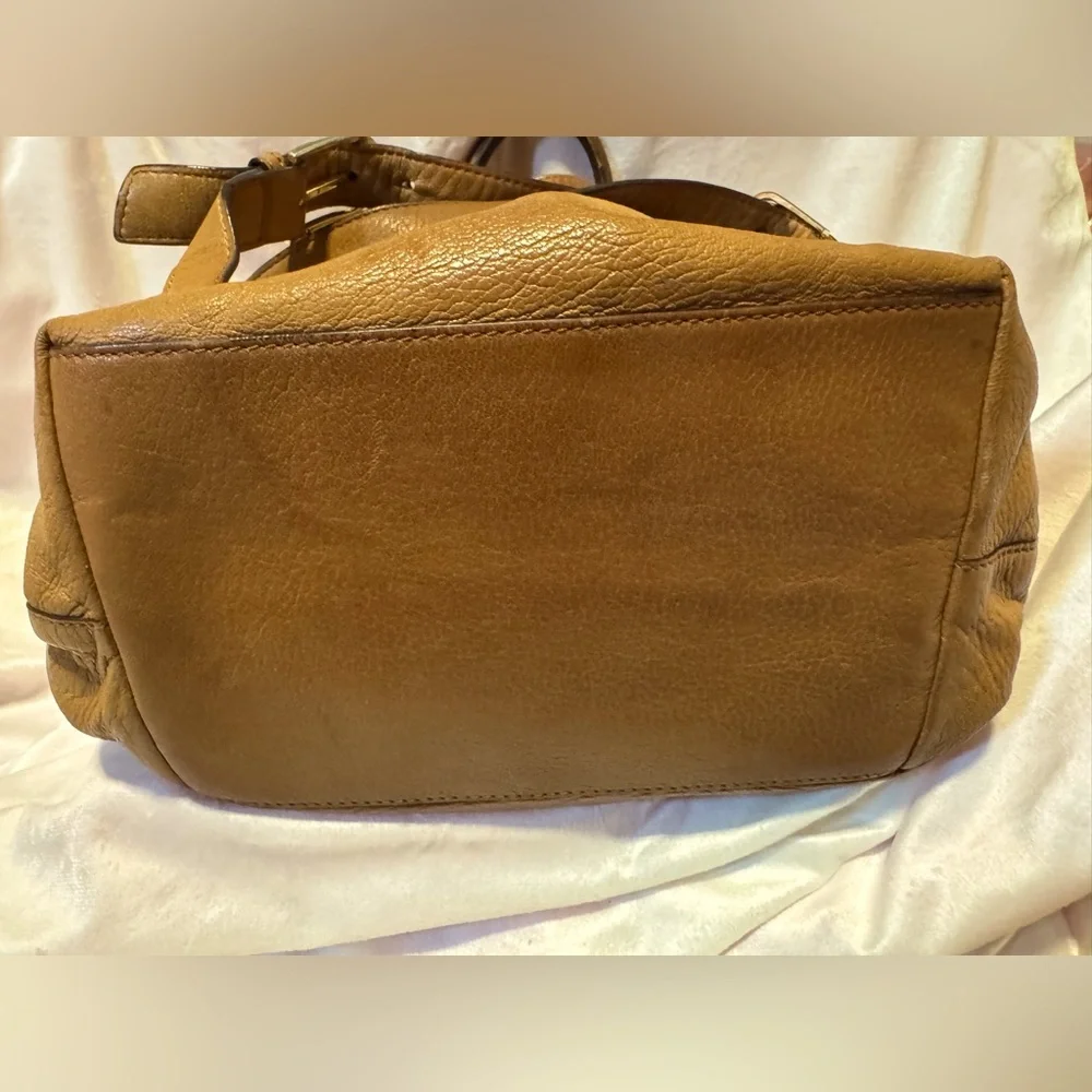 Tory Burch Backpack Brody Pebbled Leather with Zip Pouch in Tan - Picture 5 of 9